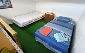 La Casa Del Sol, Abades